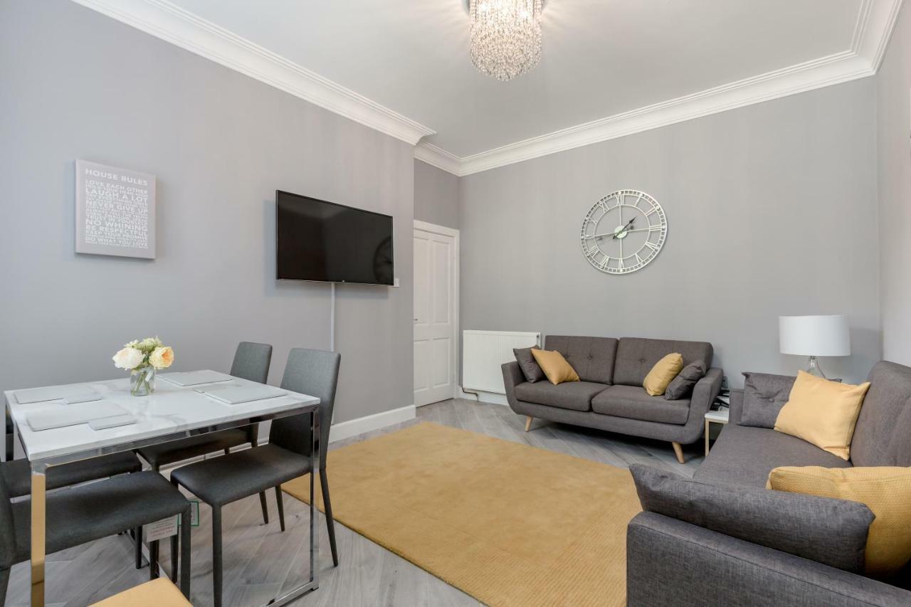 No 46 - By Staydunfermline Apartment *